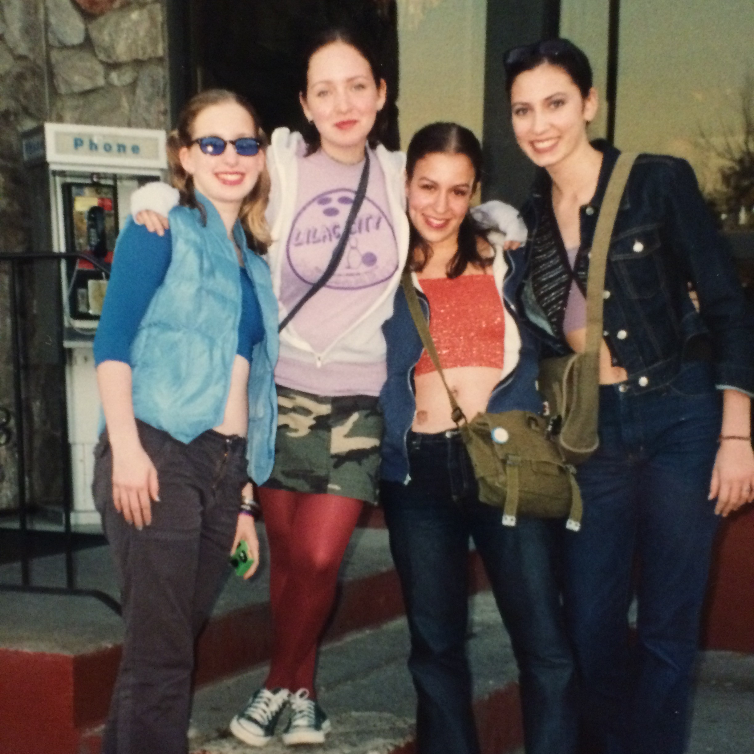 four teen girls