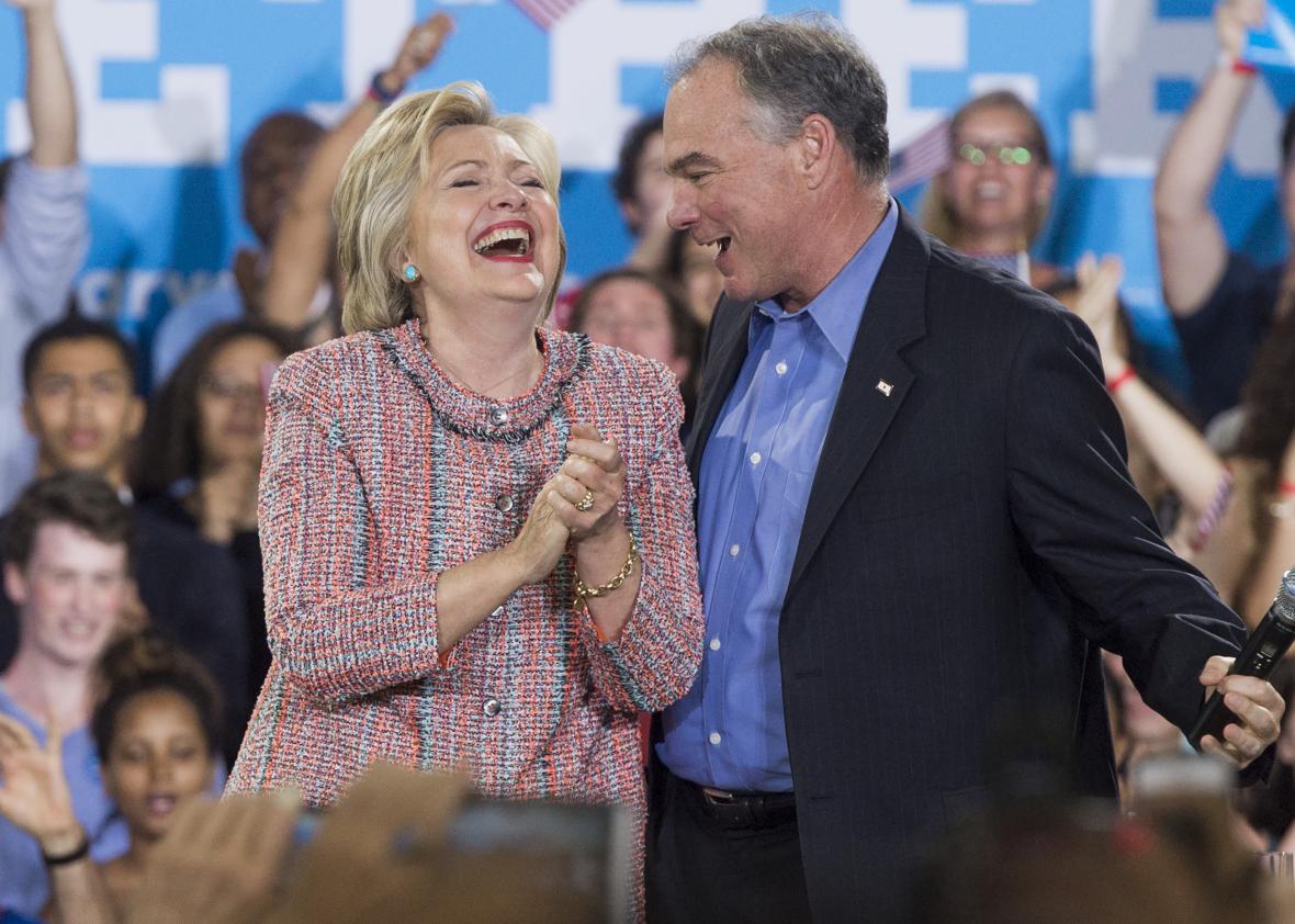 547384532-democratic-presidential-candidate-hillary-clinton-and.jpg.CROP.promo-xlarge2